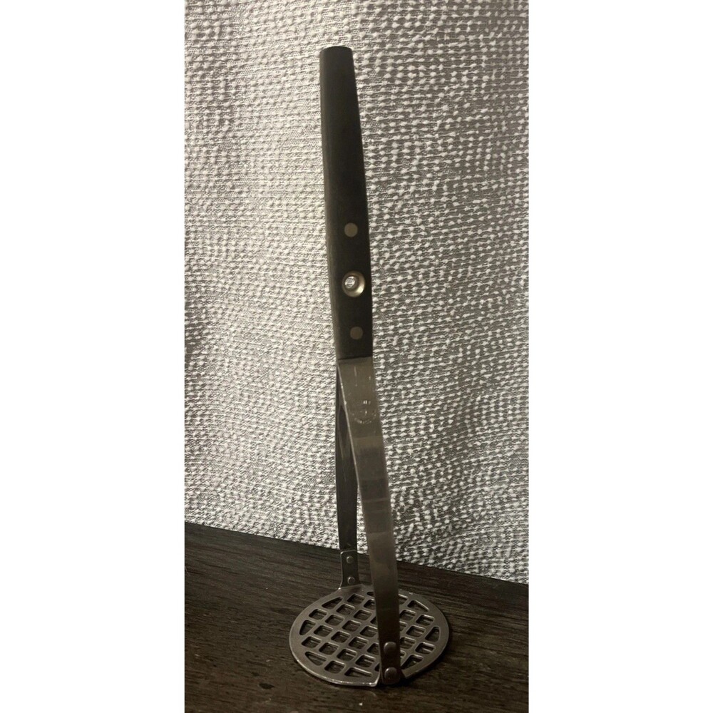 Vintage Flint Arrowhead Potato Masher Stainless Steel Center Hole Gray Handle